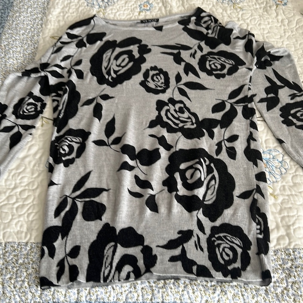 Venus sweater, multi season
